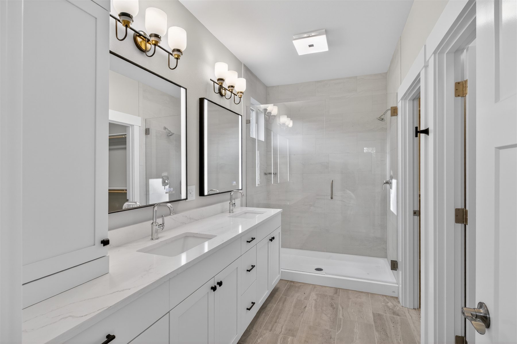 Bathroom listing photo by Memento Imagery